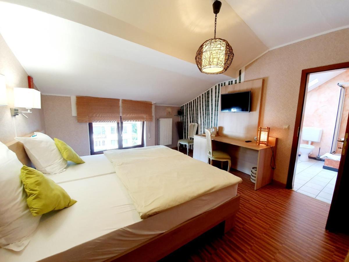 Weidendall Kopstal Luaran gambar